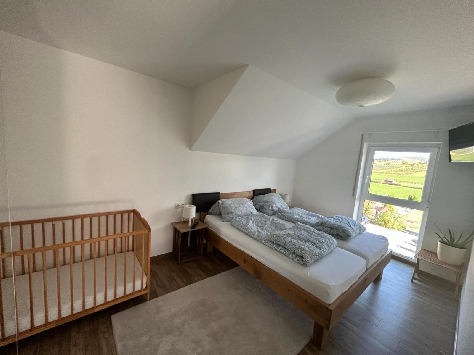 Apartment 3 Neubauwohnung In Der Schwaebischen Toskana *